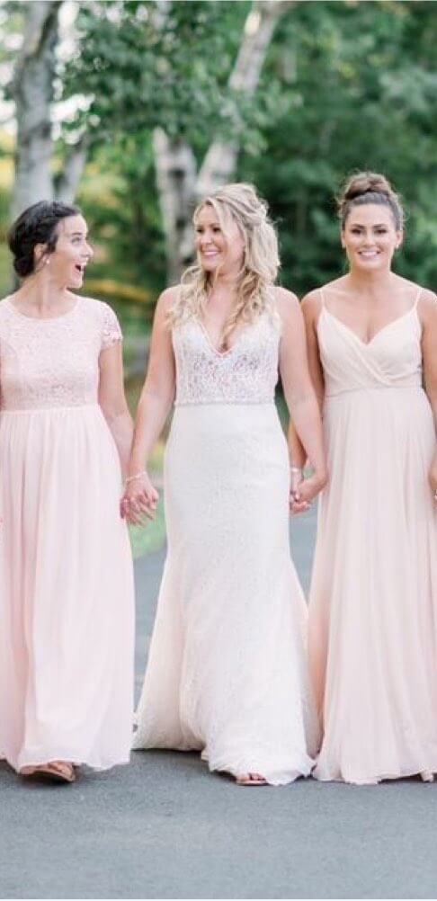 Photo of our bride and her bridesmaids