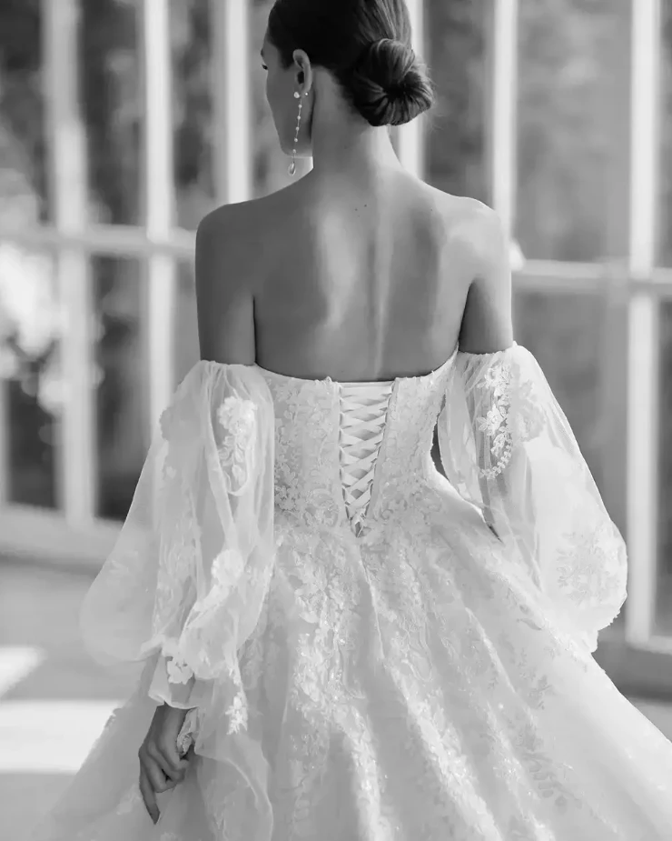 Luna Novias Zinkia Default Thumbnail Image