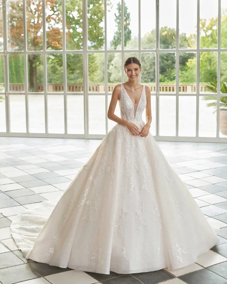 Luna Novias Zuia Default Thumbnail Image