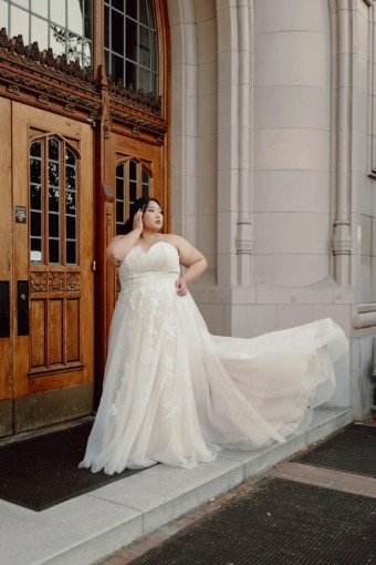 Stella York Style #7521 #3 thumbnail