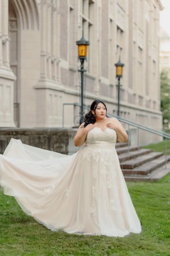 Stella York Style #7521 #8 thumbnail