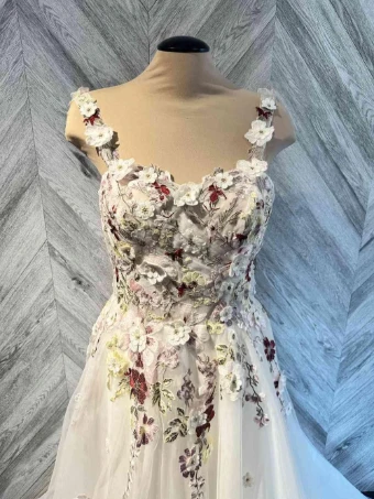 The Taylor'd to You Collection Style #13035 Laurel #1 thumbnail