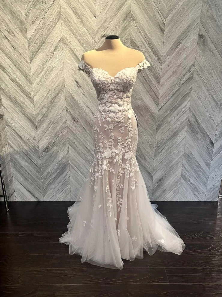 The Taylor'd to You Collection 13336 Default Thumbnail Image