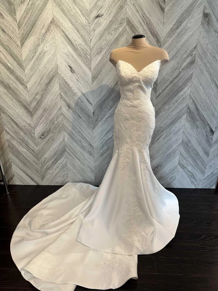 The Taylor'd to You Collection 13338 Default Thumbnail Image