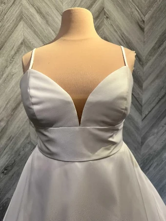 The Taylor'd to You Collection Style #55225 Jennie #1 thumbnail